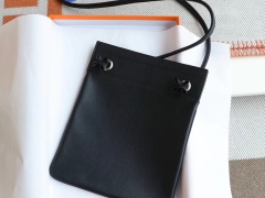 爱马仕 CC89黑色 爆款 新款mini Aline swift 皮 黄袁咏仪同款 上身超级好看 男女通用款