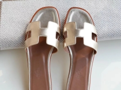 夏季旅游必备凉拖 H平底女拖鞋凉拖鞋银色 34-42码