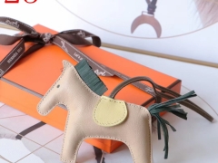 H家新版小马鬃毛系列 中号小号颜色齐全全手缝 杏色