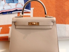 HERMES 很大方很儒雅的颜色；S2风衣灰 Kelly28cm epsom皮 外缝 金扣；