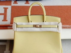 HERMES C9鹅蛋黄 金扣 Birkin25CM 法国Epsom小牛皮 纯手缝蜡线缝制工艺