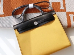 HERMES 夏季必备百搭款 Herbag 31cm 帆布系列 特别轻便 休闲款式
