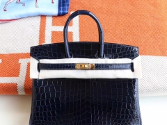 HERMES 客定发货、做工精湛 堪称精品；2Z午夜蓝 Birkin25CM 俩点亮面鳄鱼 纯手缝蜡线缝制