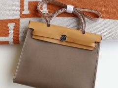 HERMES 夏季必备百搭款 Herbag 31cm 帆布系列 特别轻便 休闲款式