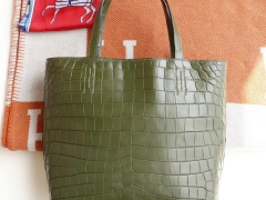 Hermes 客定款、购物袋 42CM 雾面鳄鱼 军绿色