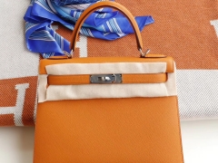 HERMES 现货最新色、i9杏仁黄 Kelly28CM Epsom  非常暖的颜色 适合夏季出行