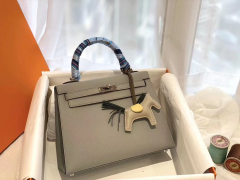 Kelly 25cm epsom皮 4Z海鸥灰 银扣 版型比birkin更有年轻的感觉 可拎可肩背