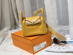 爱马仕 mini Lindy 超高颜值 上身好看又百搭 进口TC皮 9D 琥珀黄 金扣 出街最亮眼的颜色 夏天用这个颜色太适合不过了