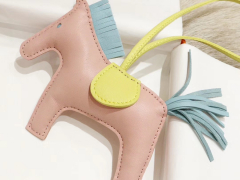 爱马仕 H家小马挂件挂饰 中号小号颜色齐全全手缝 直接当真的送礼完全没问题