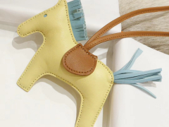 爱马仕 H家小马挂件挂饰 中号小号颜色齐全全手缝 直接当真的送礼完全没问题