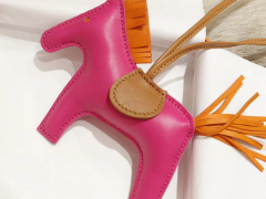 爱马仕 H家小马挂件挂饰 中号小号颜色齐全全手缝 直接当真的送礼完全没问题