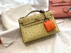 HERMES 温柔的嫩黄色 1Z小鸡黄 金扣 鸵鸟皮 22 Kelly pochette一代 手包晚宴包/配上猪鼻子链可当小挎包