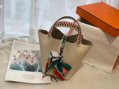 HERMES picotin lock 菜篮子 18 限量版编织拼接手柄 蜡线缝制 Epsom cc10奶昔白