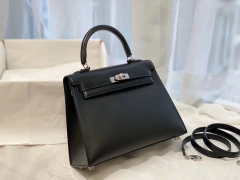 爱马仕 kelly 25 box皮 黑色银扣  经典黑色