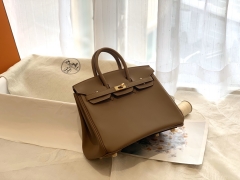 HERMES birkin 25cm swift皮 手工缝制 zp做法 金扣 ?DO威玛犬米色  介于大象灰和金棕之间 无伦哪种光线下都超美腻 很好搭配的大地色～