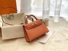 爱马仕官网 mini kelly 19cm epsom 金扣 ?L5 龙虾粉  高尚大气 好美腻