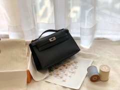 HERMES epsom 皮 89 黑色 金刚色 百搭 22 Kelly pochette/一代 手包晚宴包/配上猪鼻子链可当小挎包哦