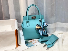 HERMES 20 toolbox 牛奶盒 工具盒 一款中性有趣的包 中间采用轻便的金属旋转设计 无需拉链 简单方便  巨能装 swift   3P 马卡龙蓝 银扣