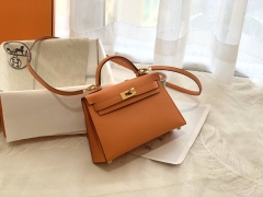 爱马仕HERMES必须拥有的小包包 mini kelly 二代 19cm 金银扣 ?93橙色 靓丽经典色