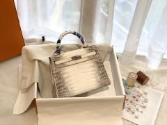 爱马仕女包 新到现货 kelly 25 Himalaya 喜马拉雅