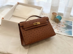 爱马仕香港官网 Mini Kelly 一代手包 南非鸵鸟 6C 古铜色 金扣