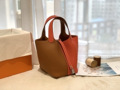 爱马仕包包同款 专柜同步新色 18 picotin lock 菜篮子 进口clemence皮  37金棕拼S3心红 银扣
