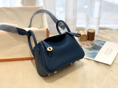 爱马仕女包价格 Mini Lindy  tc S4 深邃蓝 金银扣 小小包大容量 ,日常出街妥妥的