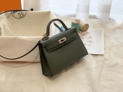 HERMES 爱马仕 mini kelly 二代 19cm 金银扣 63杏仁绿  气质好搭配
