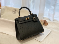 爱马仕香港官网 新到现货 kelly 25 ostrich 89黑色 金扣