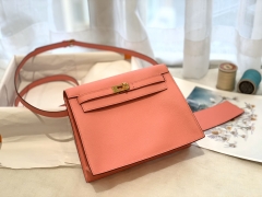 爱马仕女包批发 新到现货 Kelly Danse 小肩包 一包多用法 evercolor皮 唇膏粉